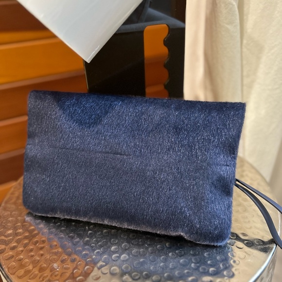 Navy blue clutch/ wristlet.  Faux fur and vegan leather.  Old Navy. - Picture 3 of 3